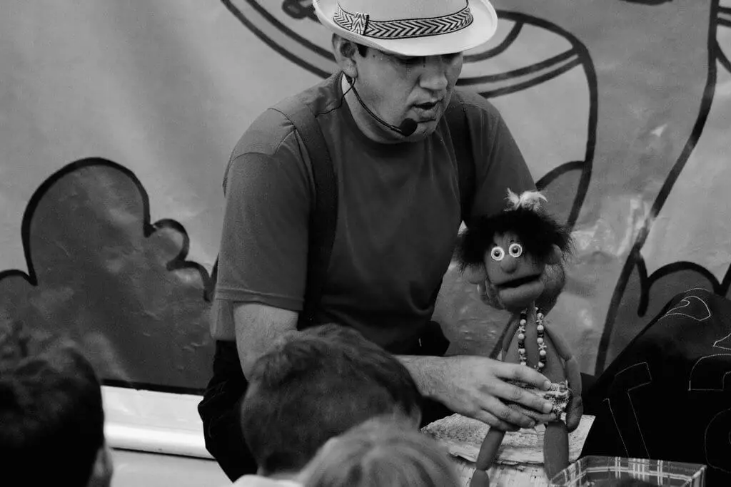 teatro de fantoches sobre ecologia e meio ambiente